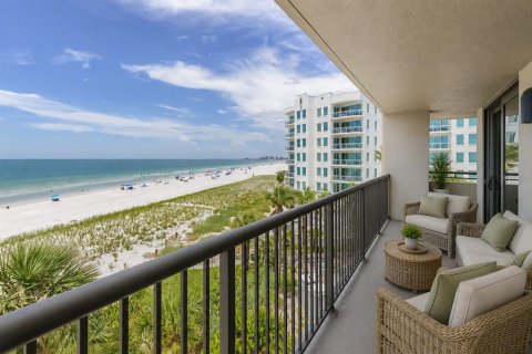 Condominio en venta en Clearwater, Florida, 2 dormitorios, 170.94 m2 № 2258283 - foto 4