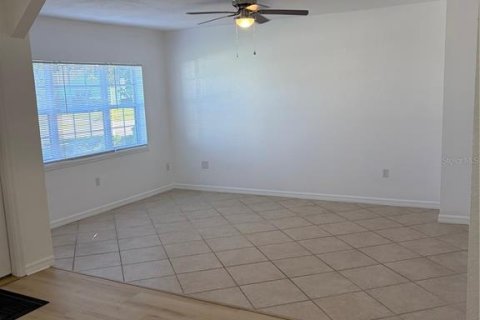 Villa ou maison à louer à Palmetto, Floride: 3 chambres, 96.06 m2 № 2393557 - photo 8