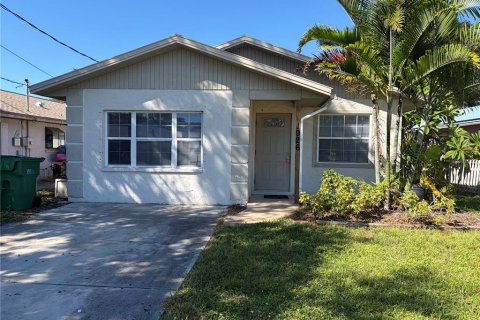Villa ou maison à Palmetto, Floride 3 chambres, 96.06 m2 № 2393557