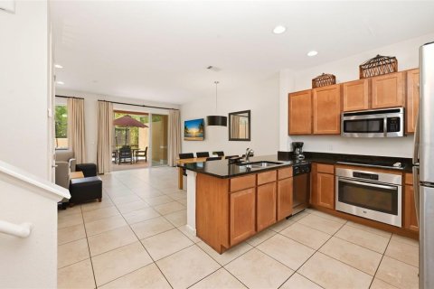 Touwnhouse à vendre à Kissimmee, Floride: 2 chambres, 125.42 m2 № 2102526 - photo 2