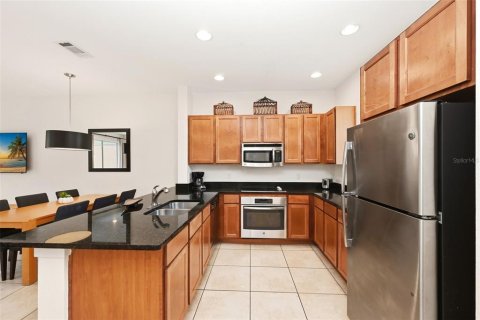 Touwnhouse à vendre à Kissimmee, Floride: 2 chambres, 125.42 m2 № 2102526 - photo 4