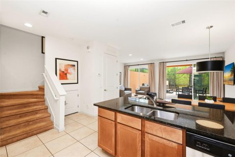 Touwnhouse à vendre à Kissimmee, Floride: 2 chambres, 125.42 m2 № 2102526 - photo 6