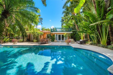 House in Miami Beach, Florida 3 bedrooms, 186.08 sq.m. № 1922227 - photo 2