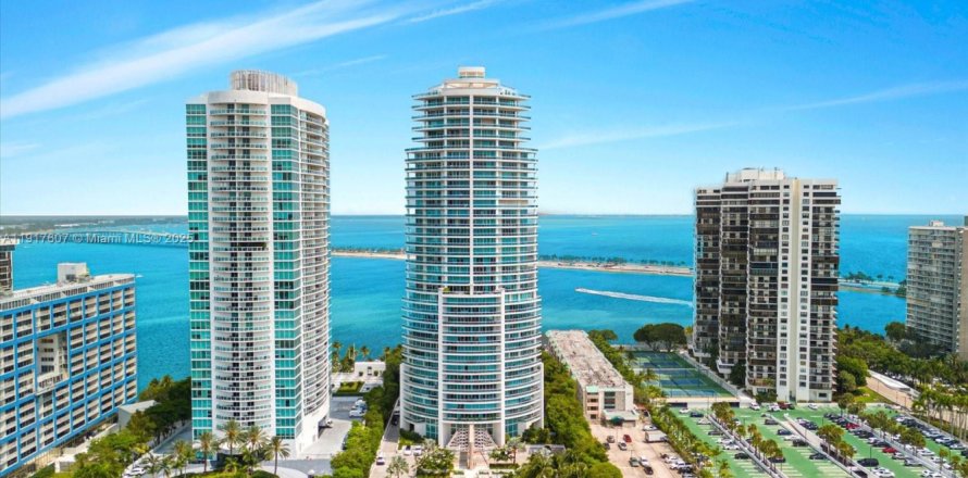 Condo à Miami, Floride, 2 chambres  № 1973976