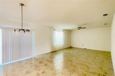 Villa ou maison à vendre à Newberry, Floride: 6 chambres, 272.3 m2 № 2096122 - photo 8