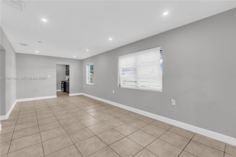 Apartment in Miami, Florida 1 bedroom, 139.35 sq.m. № 2086764 - photo 8