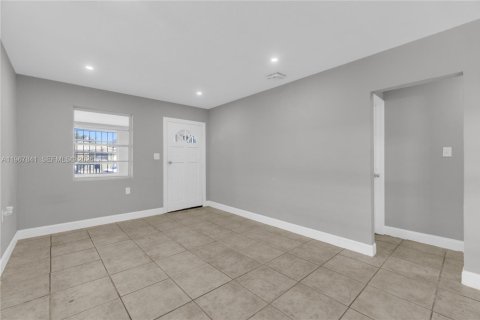Apartment in Miami, Florida 1 bedroom, 139.35 sq.m. № 2086764 - photo 12