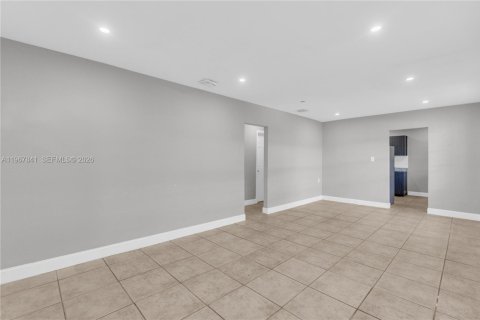 Apartment in Miami, Florida 1 bedroom, 139.35 sq.m. № 2086764 - photo 18