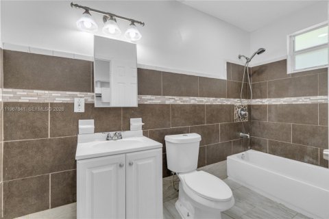 Apartment in Miami, Florida 1 bedroom, 139.35 sq.m. № 2086764 - photo 21
