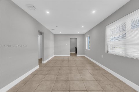 Apartment in Miami, Florida 1 bedroom, 139.35 sq.m. № 2086764 - photo 7