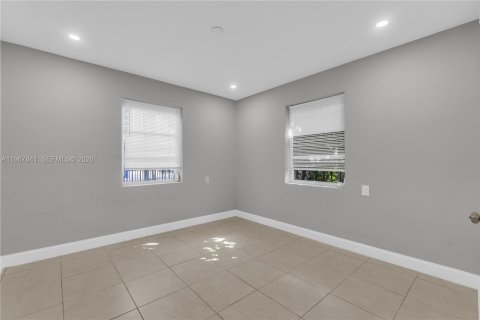 Apartment in Miami, Florida 1 bedroom, 139.35 sq.m. № 2086764 - photo 25