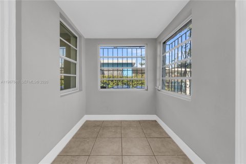 Apartment in Miami, Florida 1 bedroom, 139.35 sq.m. № 2086764 - photo 5