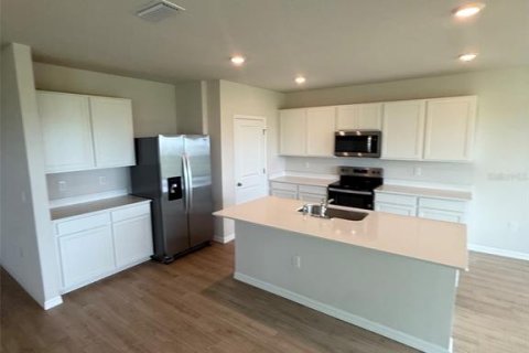 House in Palmetto, Florida 5 bedrooms, 158.68 sq.m. № 2119275 - photo 3