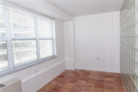 Condo in Miami Beach, Florida  № 1882040 - photo 4
