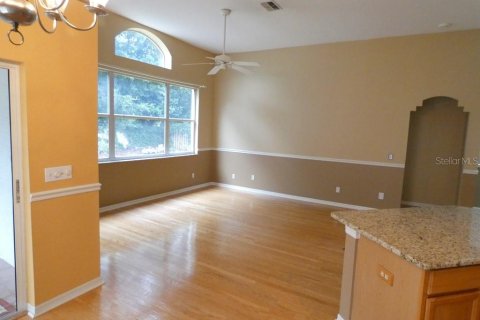 House in Wesley Chapel, Florida 3 bedrooms, 154.03 sq.m. № 2226105 - photo 11