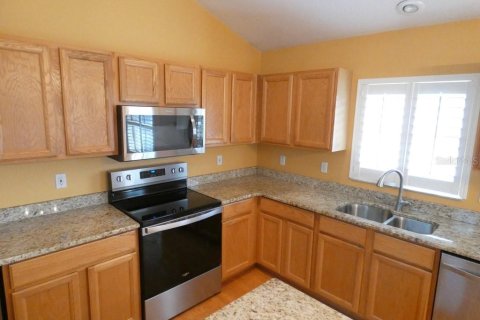 House in Wesley Chapel, Florida 3 bedrooms, 154.03 sq.m. № 2226105 - photo 8