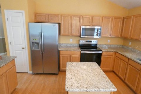 House in Wesley Chapel, Florida 3 bedrooms, 154.03 sq.m. № 2226105 - photo 3