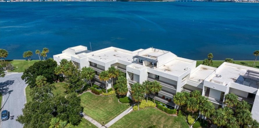 Condo à Belleair, Floride, 2 chambres  № 1346996