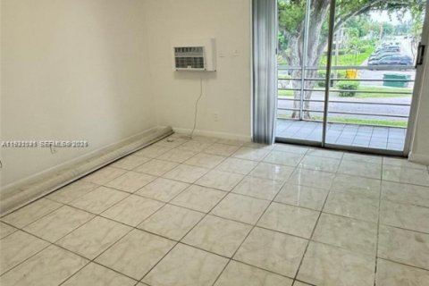 Copropriété à vendre à West Palm Beach, Floride: 1 chambre, 52.95 m2 № 1989764 - photo 17