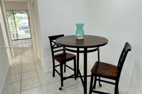 Copropriété à vendre à West Palm Beach, Floride: 1 chambre, 52.95 m2 № 1989764 - photo 7