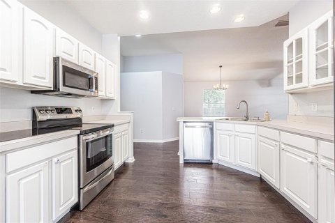 Casa en venta en Tampa, Florida, 3 dormitorios, 163.04 m2 № 2220199 - foto 6