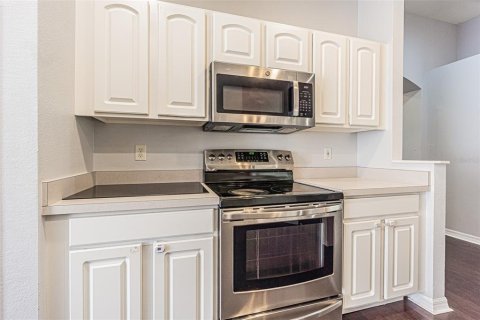 Casa en venta en Tampa, Florida, 3 dormitorios, 163.04 m2 № 2220199 - foto 7