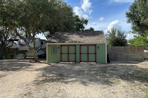 House in Punta Gorda, Florida 3 bedrooms, 281.59 sq.m. № 2231534 - photo 6