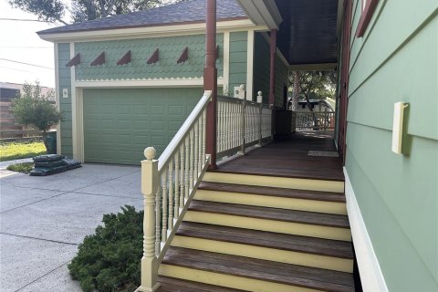 House in Punta Gorda, Florida 3 bedrooms, 281.59 sq.m. № 2231534 - photo 16