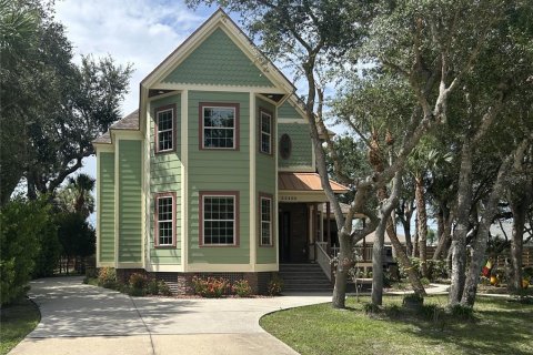 House in Punta Gorda, Florida 3 bedrooms, 281.59 sq.m. № 2231534 - photo 2