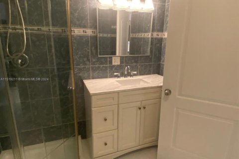 Casa en alquiler en El Portal, Florida, 4 dormitorios, 289.76 m2 № 1938449 - foto 7