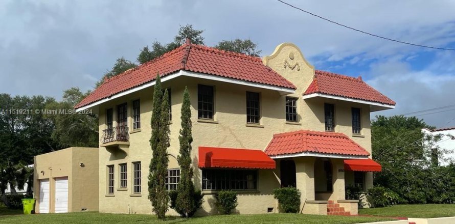 Casa en El Portal, Florida 4 dormitorios, 289.76 m2 № 1938449