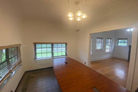 Casa en alquiler en El Portal, Florida, 4 dormitorios, 289.76 m2 № 1938449 - foto 16