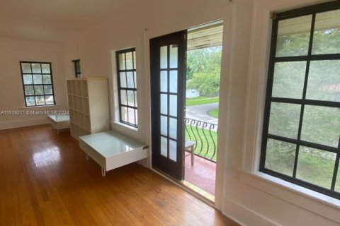 Casa en alquiler en El Portal, Florida, 4 dormitorios, 289.76 m2 № 1938449 - foto 25