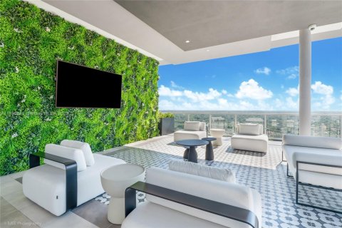 Apartment in Miami, Florida 2 bedrooms № 2081476 - photo 3