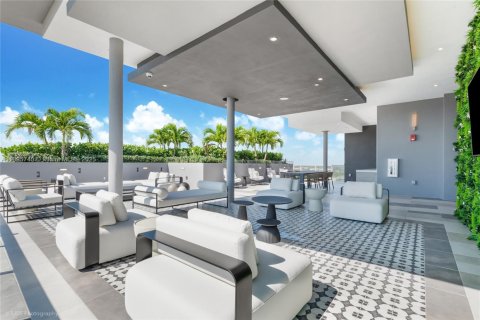 Apartment in Miami, Florida 2 bedrooms № 2081476 - photo 4