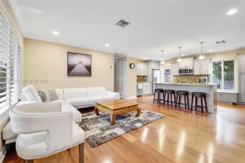 House in Pompano Beach, Florida 3 bedrooms, 115.94 sq.m. № 2034419 - photo 17