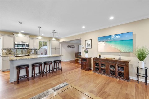 House in Pompano Beach, Florida 3 bedrooms, 115.94 sq.m. № 2034419 - photo 10