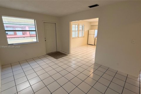 Appartement à louer à Davie, Floride: 2 chambres, 83.61 m2 № 1945197 - photo 3