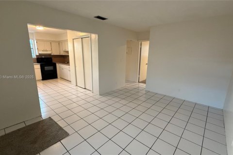 Appartement à louer à Davie, Floride: 2 chambres, 83.61 m2 № 1945197 - photo 4