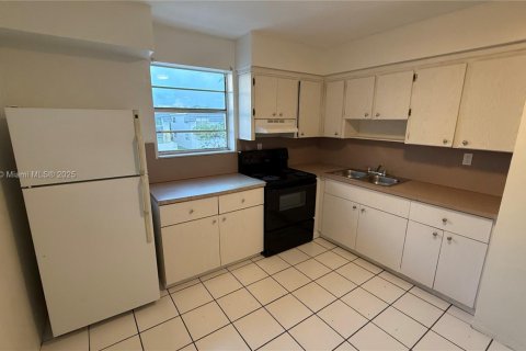 Appartement à louer à Davie, Floride: 2 chambres, 83.61 m2 № 1945197 - photo 5