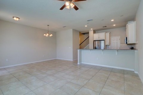 Townhouse in Kissimmee, Florida 3 bedrooms, 141.95 sq.m. № 1824225 - photo 3