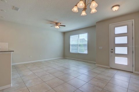Townhouse in Kissimmee, Florida 3 bedrooms, 141.95 sq.m. № 1824225 - photo 2