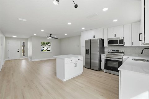Villa ou maison à louer à Orlando, Floride: 3 chambres, 144 m2 № 2223523 - photo 11