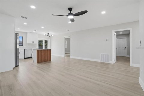 Villa ou maison à louer à Orlando, Floride: 3 chambres, 144 m2 № 2223523 - photo 7
