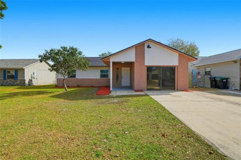 House in Orlando, Florida 3 bedrooms, 144 sq.m. № 2223523