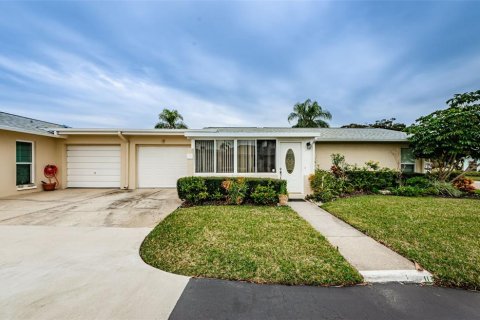 Casa en venta en Palm Harbor, Florida, 2 dormitorios, 92.9 m2 № 1437626 - foto 1