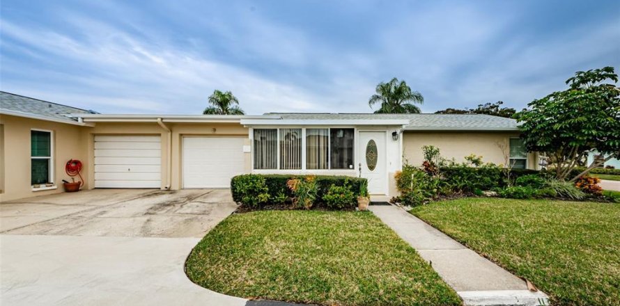 Casa en Palm Harbor, Florida 2 dormitorios, 92.9 m2 № 1437626