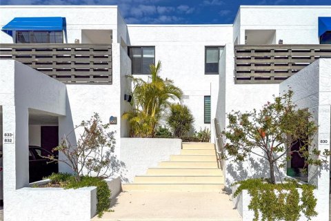 Condominio en alquiler en Longboat Key, Florida, 2 dormitorios, 148.74 m2 № 1537410 - foto 2