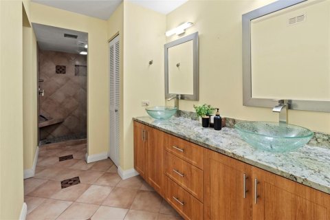 Condominio en alquiler en Longboat Key, Florida, 2 dormitorios, 148.74 m2 № 1537410 - foto 24