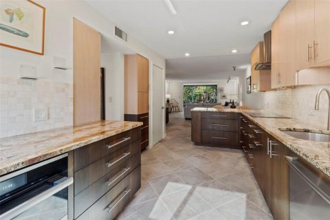 Condominio en alquiler en Longboat Key, Florida, 2 dormitorios, 148.74 m2 № 1537410 - foto 9